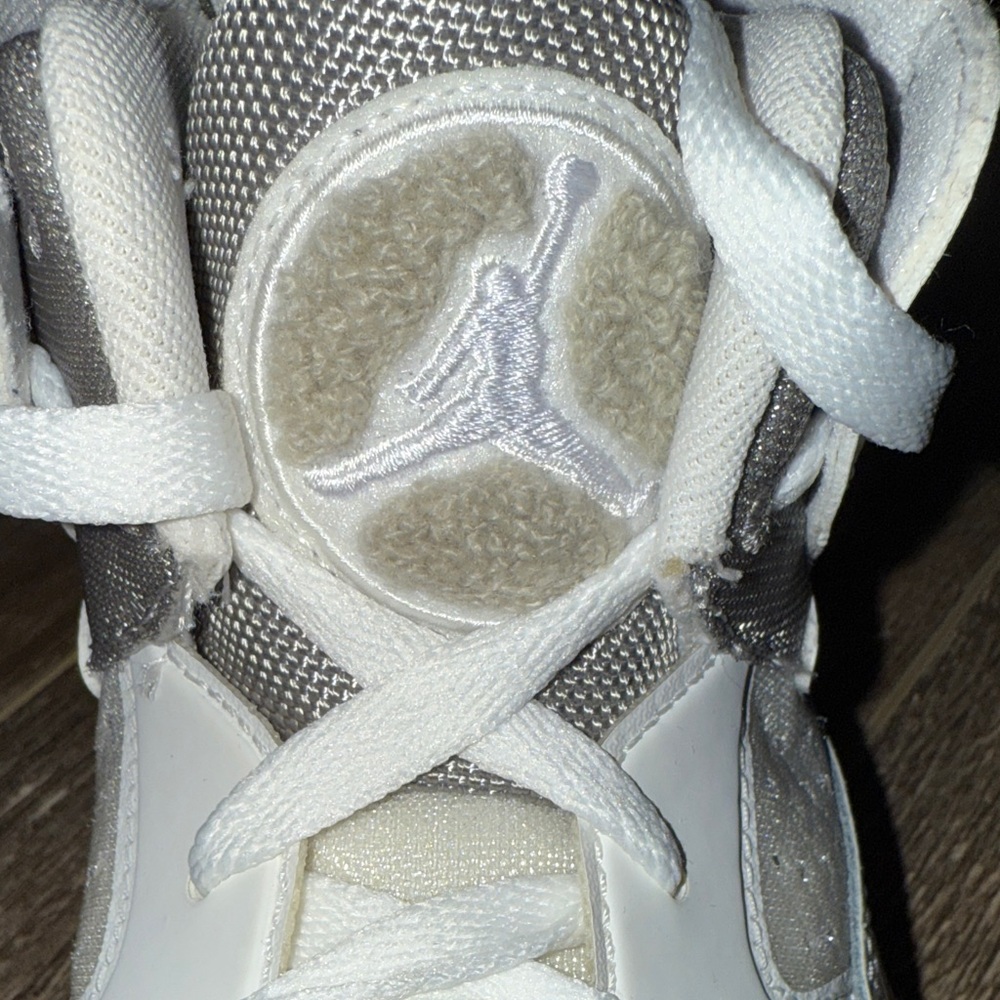 Nike Jordan Women's Jumpman Two Trey Basketball Shoe gray - Picture 3 of 4